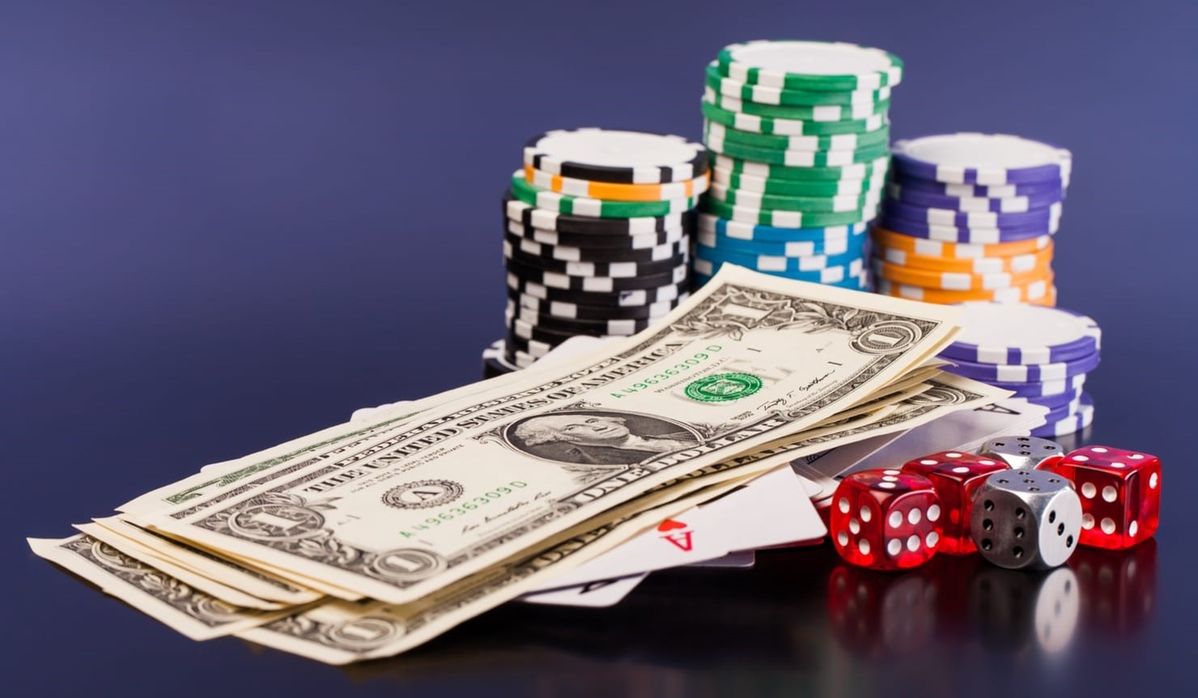 Golden Lady Casino کیسینو میں سلاٹ کھیلنا شروع کریں۔